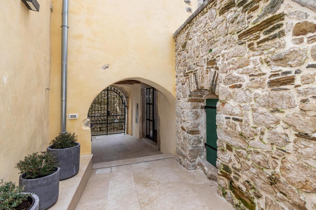 Casa Amelia In Pićan Exterior foto
