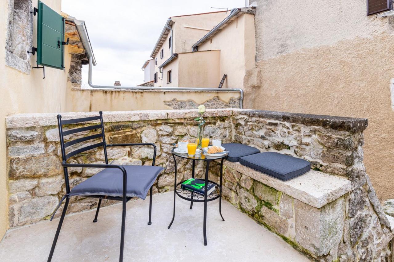 Casa Amelia In Pićan Exterior foto